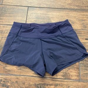 Lululemon speed up shorts size 6 4”long